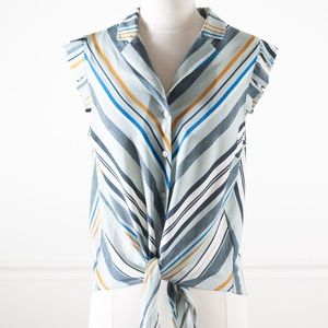 Tie front CHEVRON striped button down by Monteau.